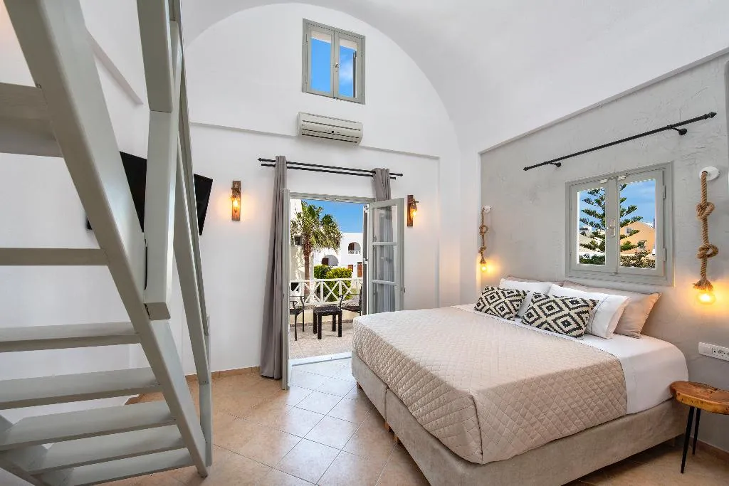 General view, Kalya Suites, Santorini