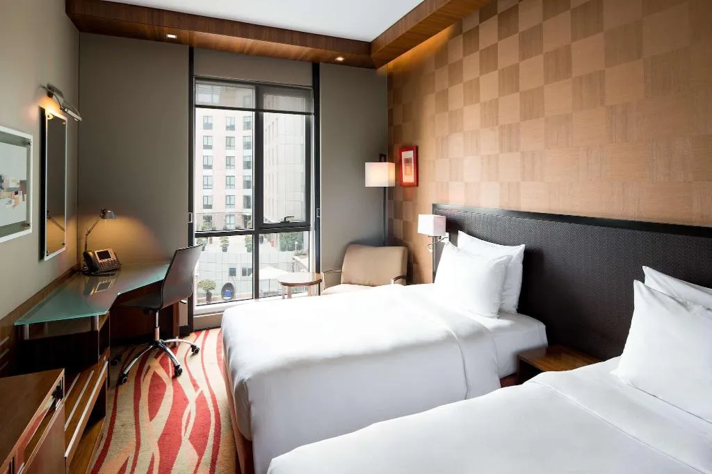 DOUBLE SUPERIOR QUEEN BED Room, Radisson Blu Hotel, Dubai Media City, Dubai