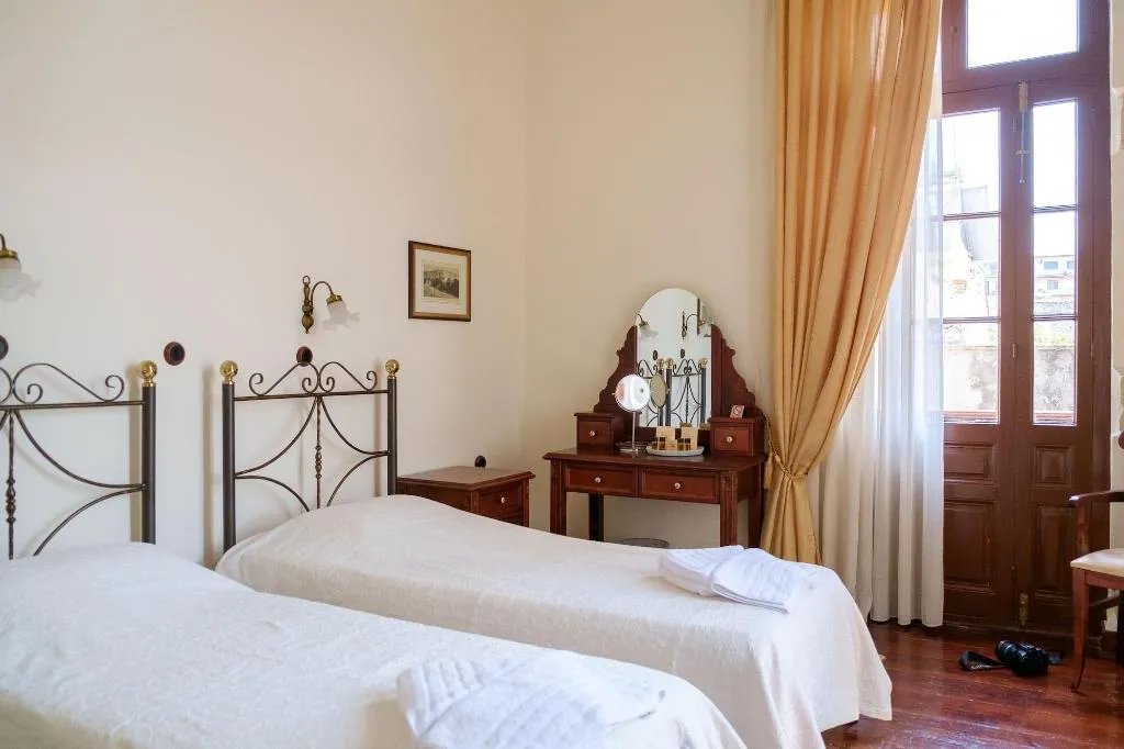 Room, Vilelmine, Crete