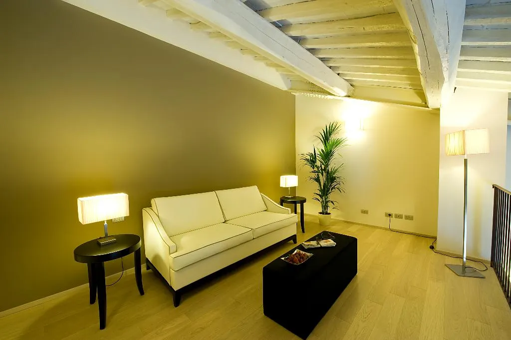 FAMILY ROOM DELUXE CAPACITY 4 Room, Relais dell Olmo, Perugia
