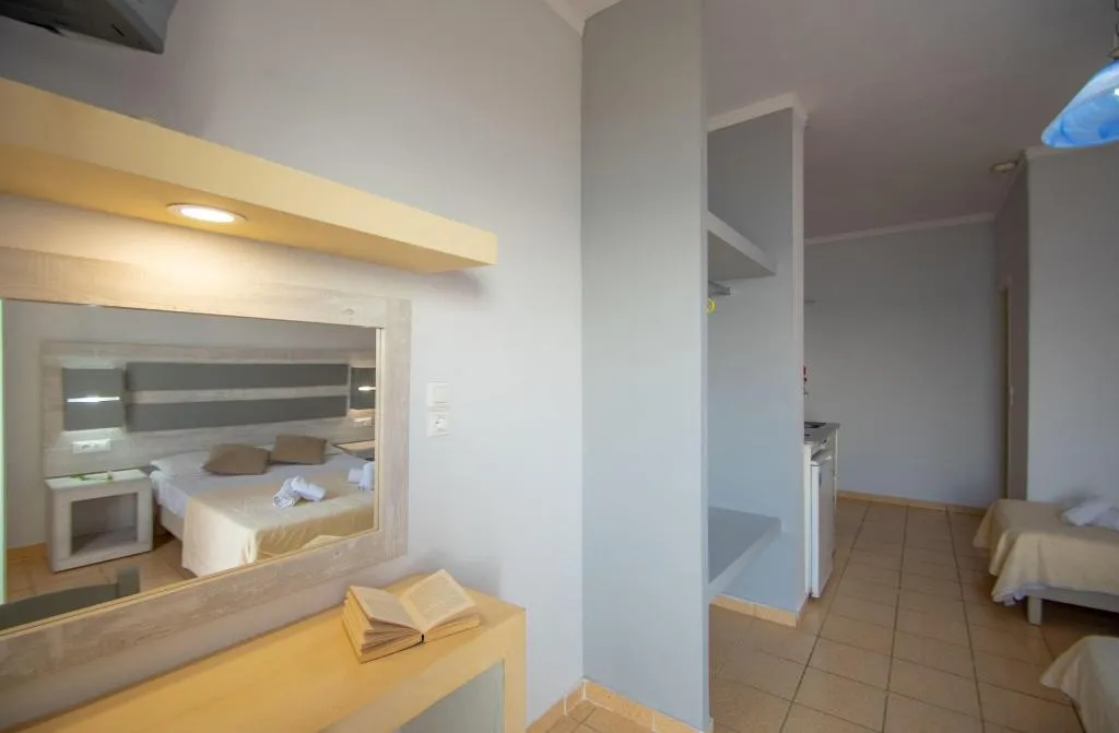 Room, Agoulos Beach Hotel, Zante