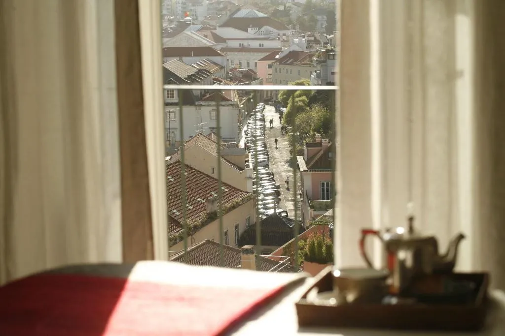 Room, Casa Das Janelas Com Vista, Lisbon
