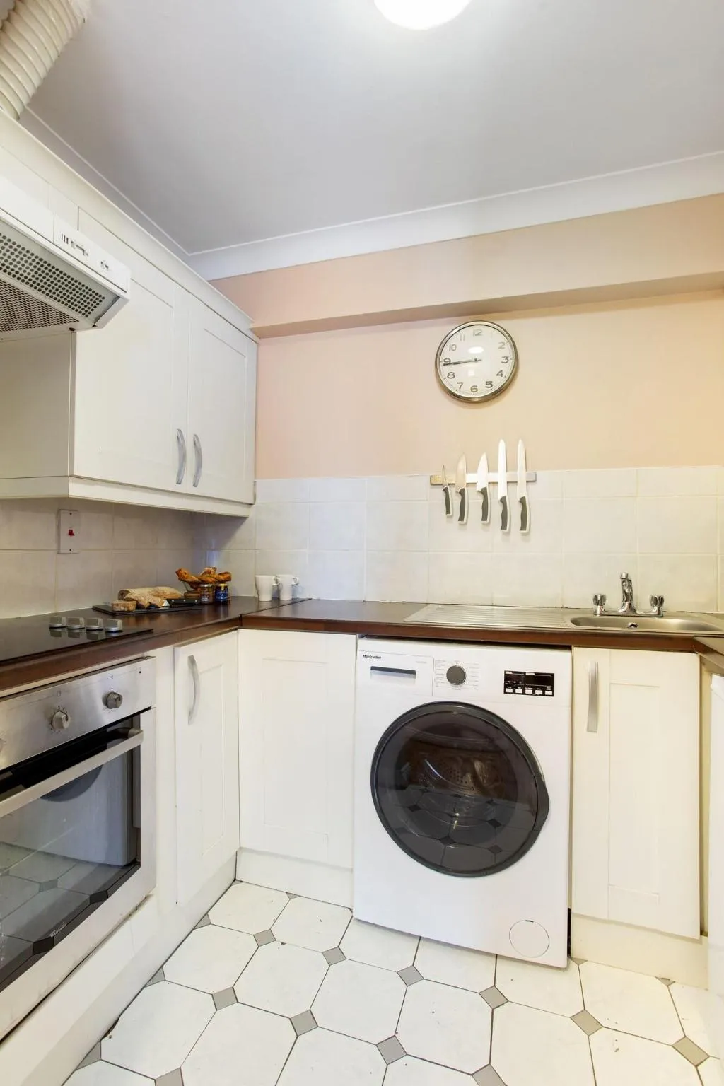 APARTMENT CAPACITY 6 Room, Drury Court Hotel, Dublin