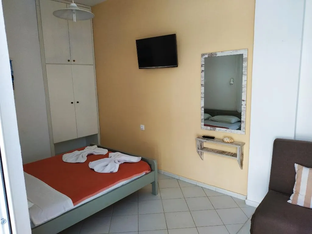 Room, Renia Studios, Crete