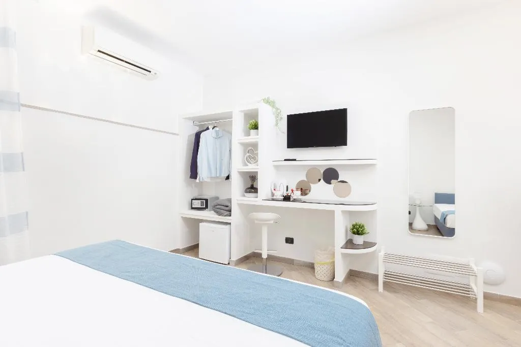 TRIPLE CLASSIC Room, Casale Antonietta, Naples