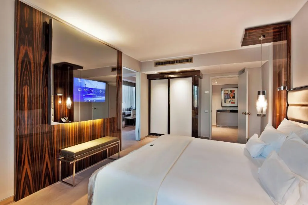 SUITE KING SIZE BED Room, Altis Grand Hotel, Lisbon