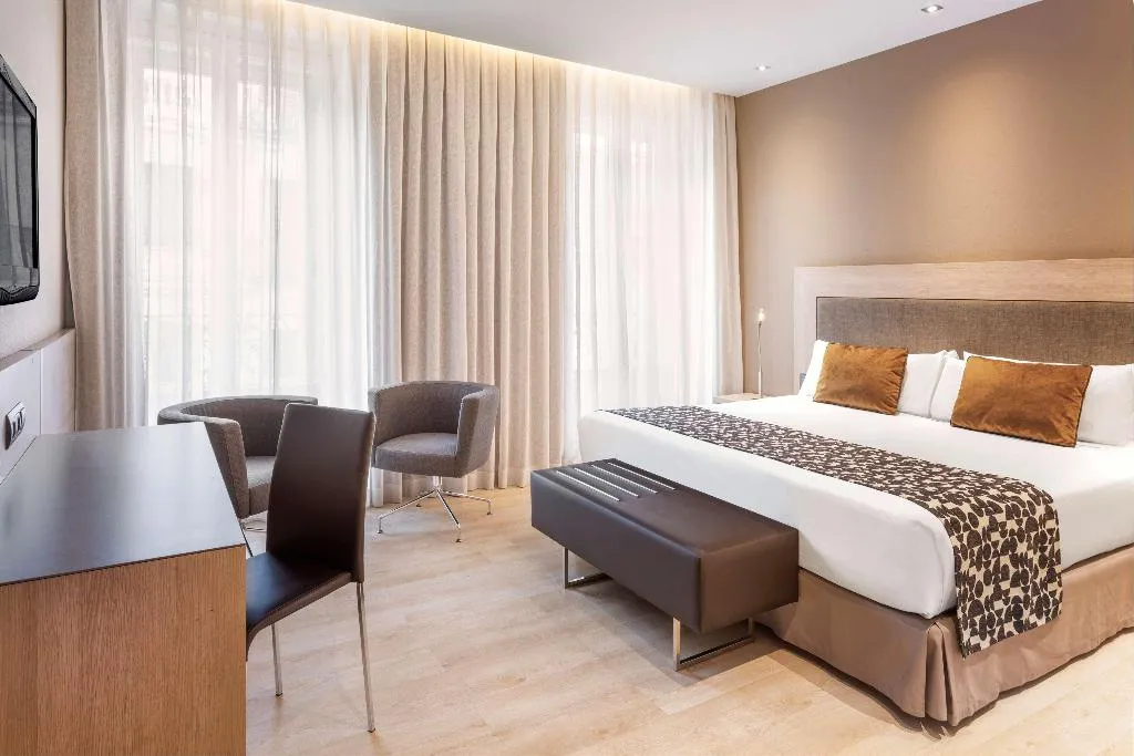 Room, Catalonia Plaza Mayor, Madrid