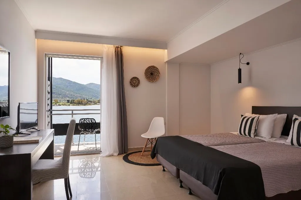 Double or Twin CLASSIC SEA VIEW Room, Xenia Poros Image, Athens