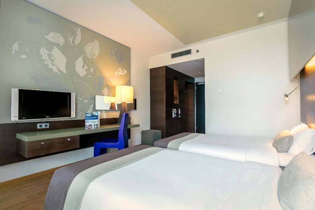 TWIN SUPERIOR Room, Hotel Artemis Amsterdam, Amsterdam