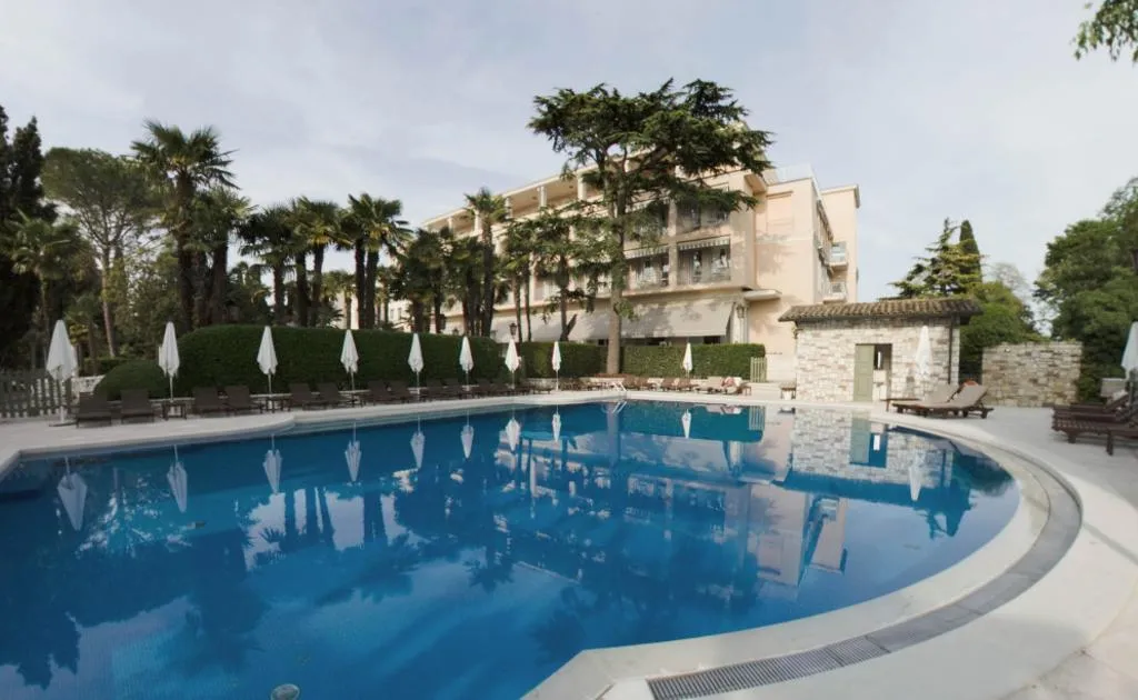 Pool, Villa Cortine Palace Hotel, Milan