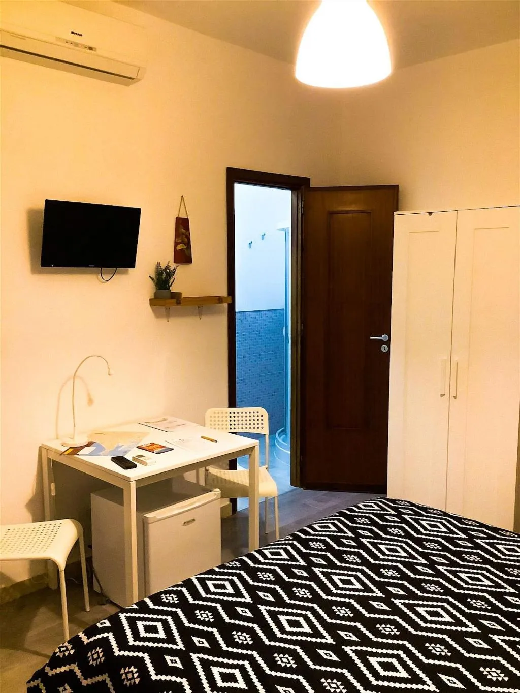 Room, B&B MaryJosè, Palermo
