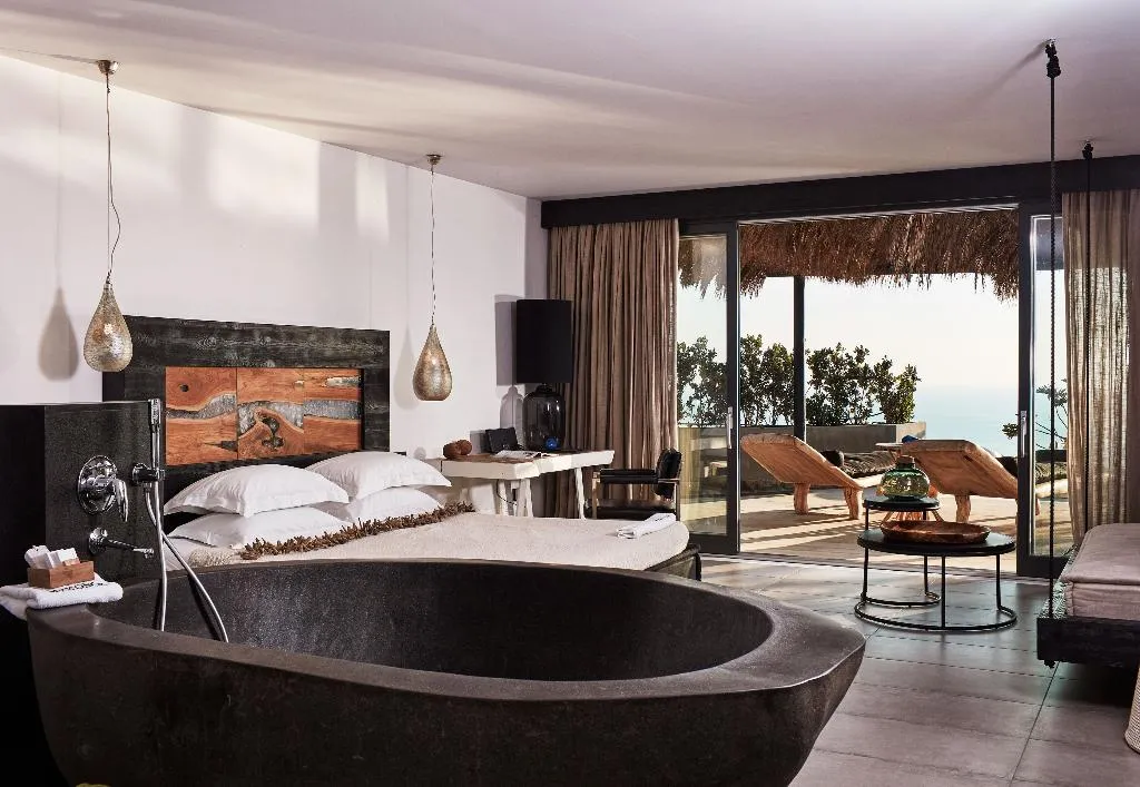 VILLA FIVE BEDROOMS WITH PRIVATE POOL Room, Myconian Utopia Relais & Chateaux, Mykonos