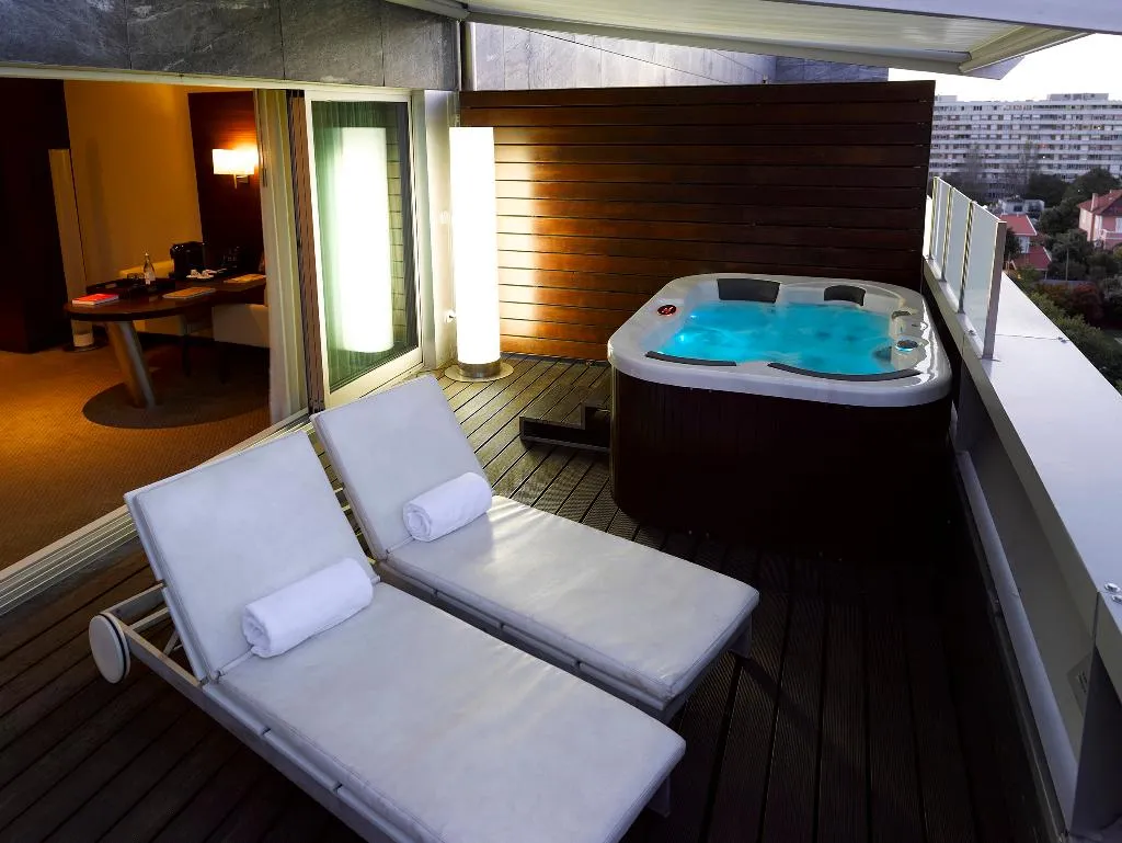 SUITE DELUXE Room, BessaHotel Boavista, Porto