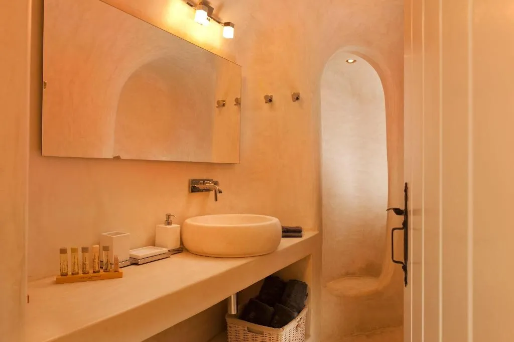Room, Kapari Natural Resort - member of Unique Lodges Na, Santorini