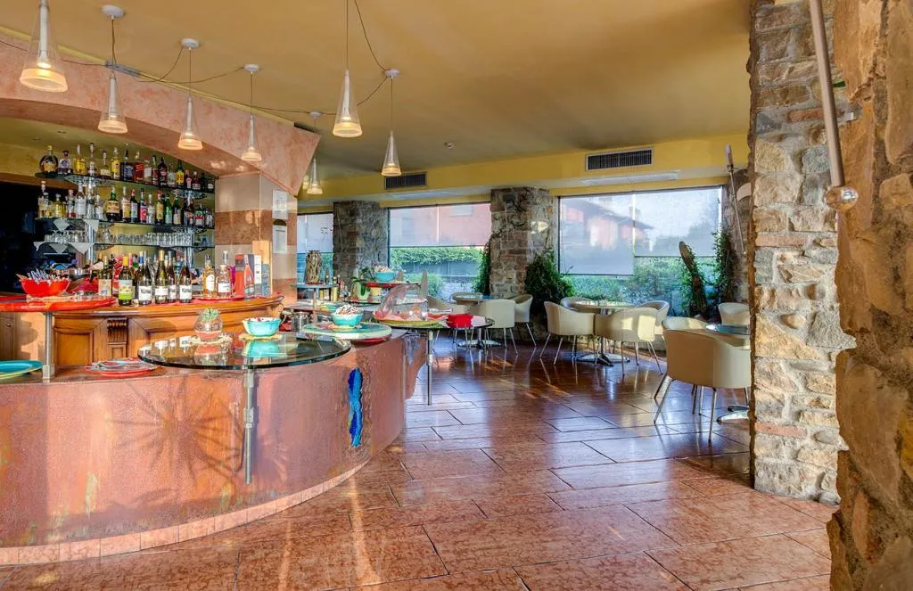 Bar, Art & Hotel Aeroporto, Milan