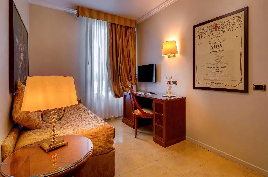 DOUBLE SUPERIOR Room, UNA HOTELS Galles Milano, Milan