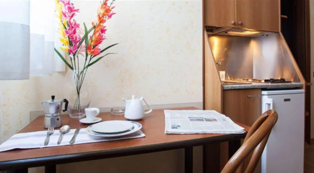 Room, Residence Lepontina, Milan