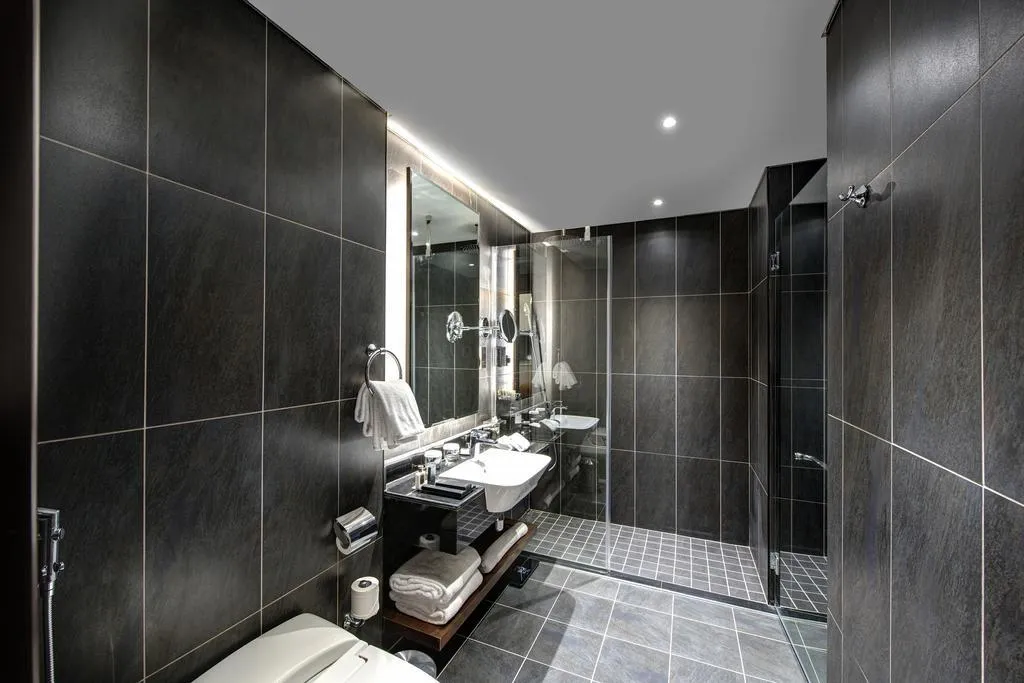 STUDIO PREMIER Room, Dukes The Palm Dubai Hotel, Dubai
