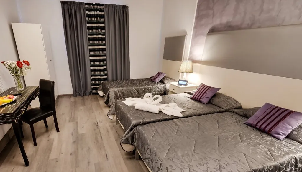 TRIPLE STANDARD Room, Sliema Marina Hotel, Malta