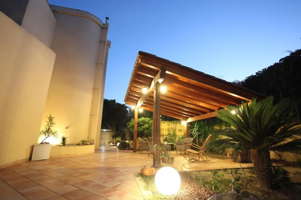 Terrace, B&B Villa Maiolica, Catania