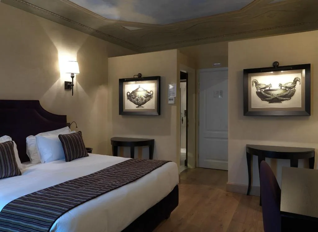 DOUBLE DELUXE WITH VIEWS Room, San Firenze Suites And Spa, Florence