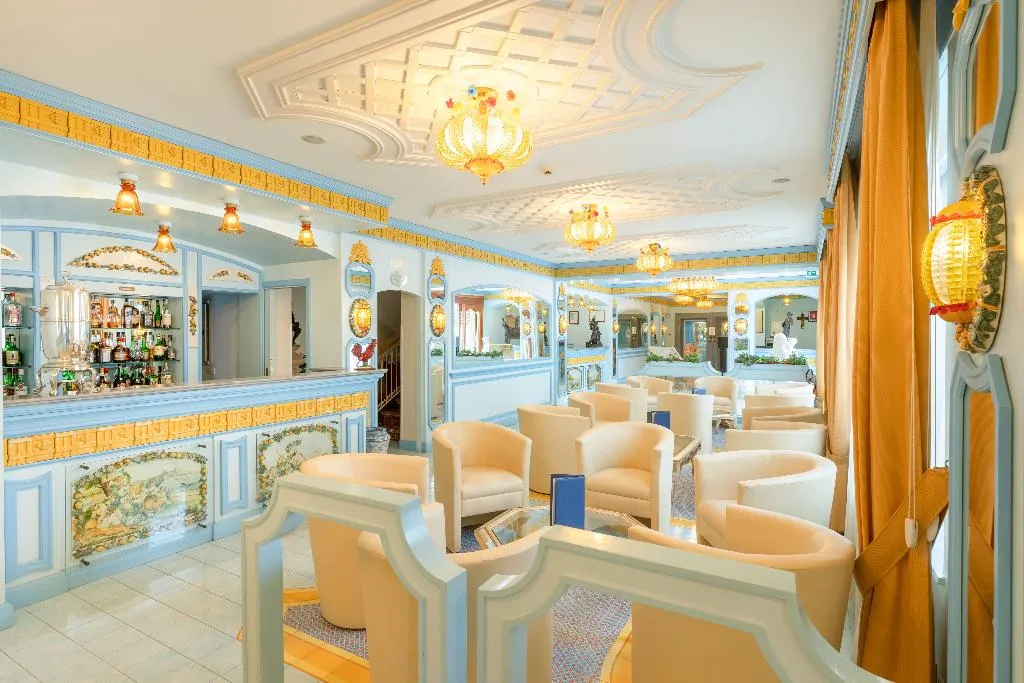 Lobby, Eliseo Park's, Naples
