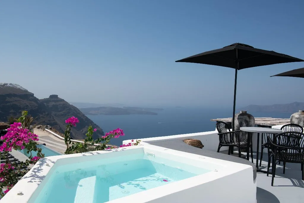 SUITE WITH PRIVATE POOL Room, Pantheon Villas, Santorini