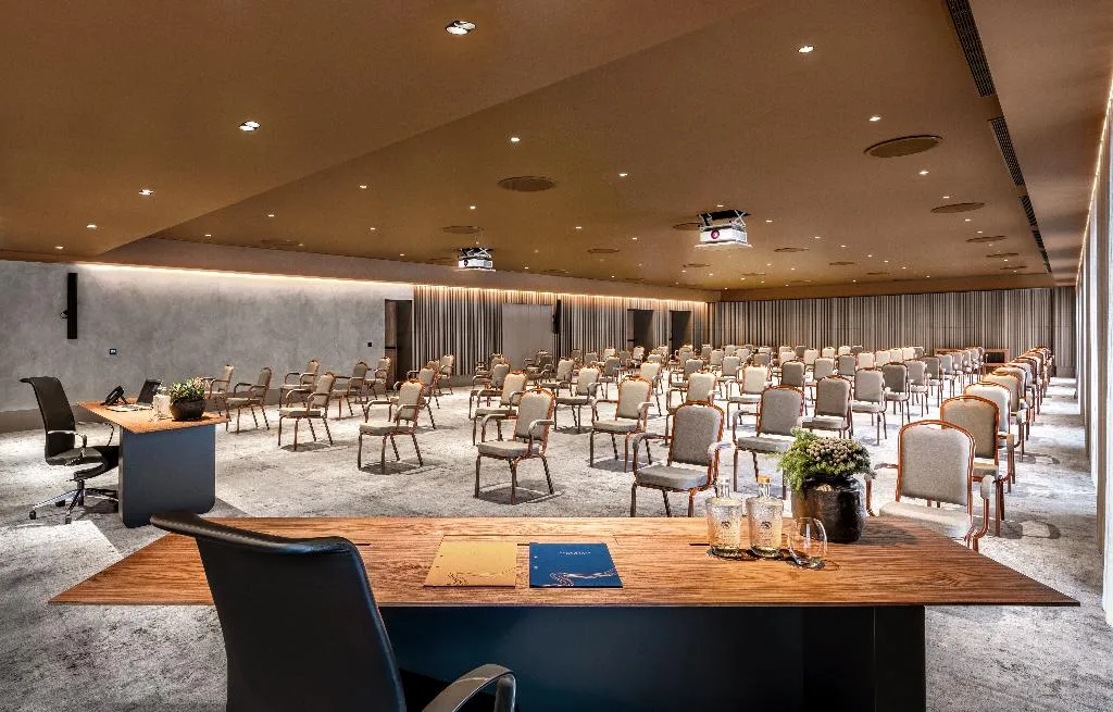 Conferences, Forte de Gaia Autograph Collection, Porto