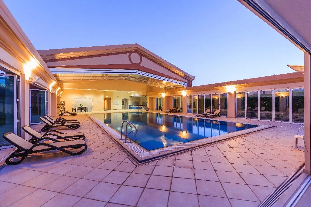 Pool, Lakeside Country Club, Algarve