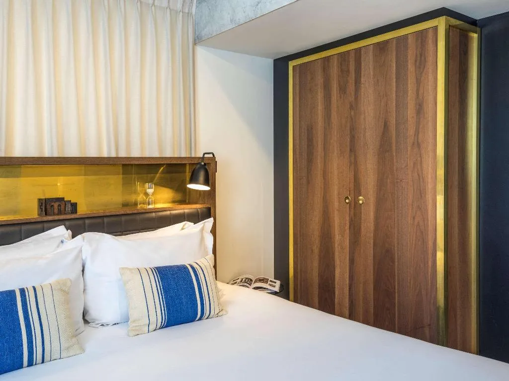 TWIN CLASSIC Room, Ink Hotel Amsterdam - MGallery Collection, Amsterdam