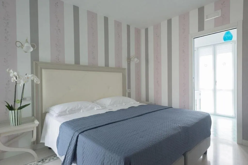 Room, Maison 39, Milan