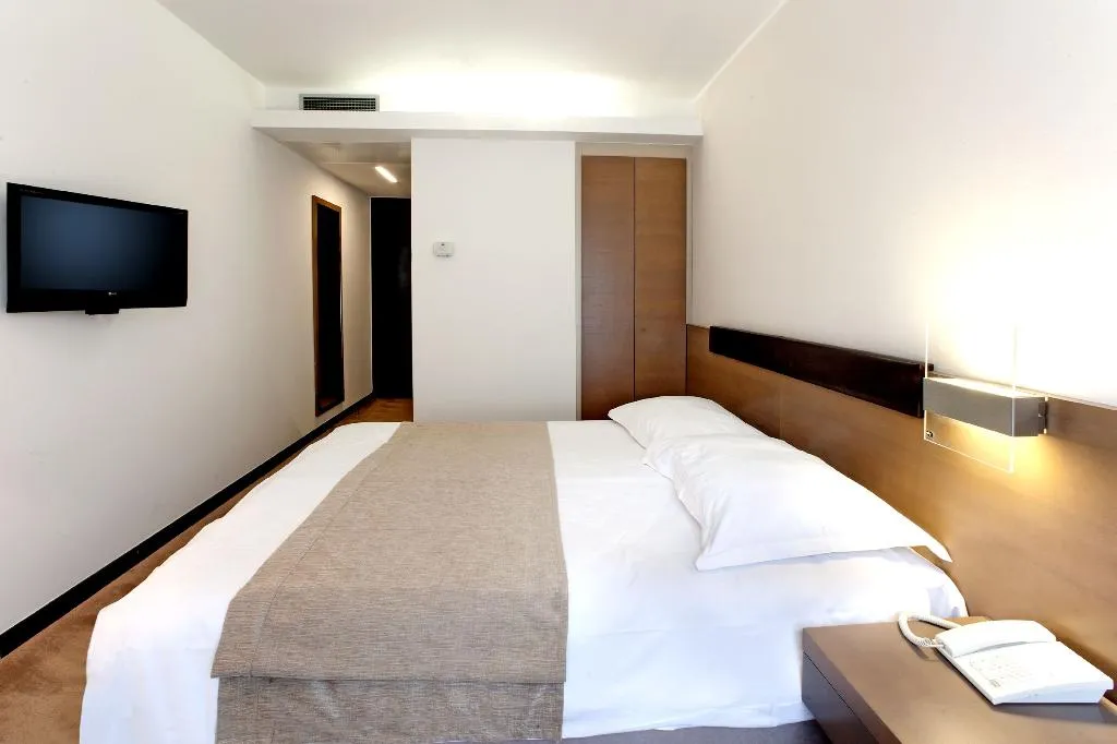 DOUBLE STANDARD Room, Hotel Molindrio Plava Laguna, Istria