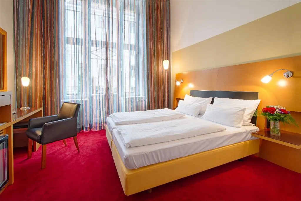 Double or Twin DELUXE Room, Theatrino Hotel, Prague
