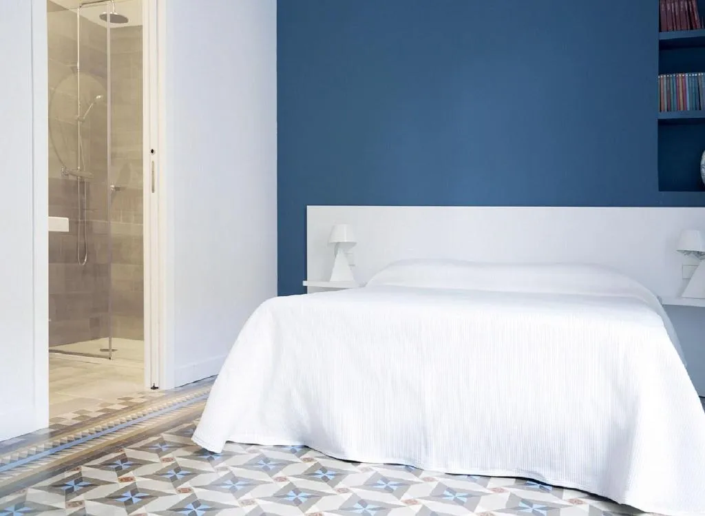 Room, L'Esplai Valencia, Valencia