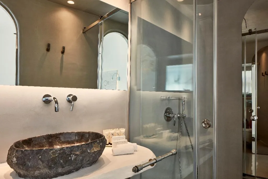 Double or Twin WITH VIEWS Room, Homeric Poems, Santorini