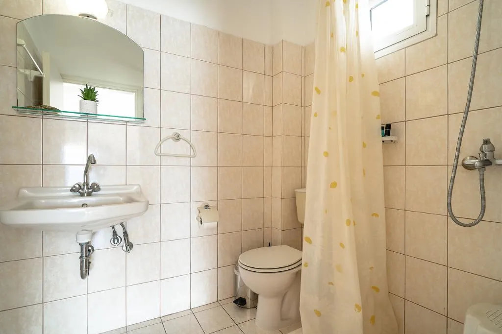 TRIPLE TWO BEDS Room, Zoi Lixouri, Kefallinia