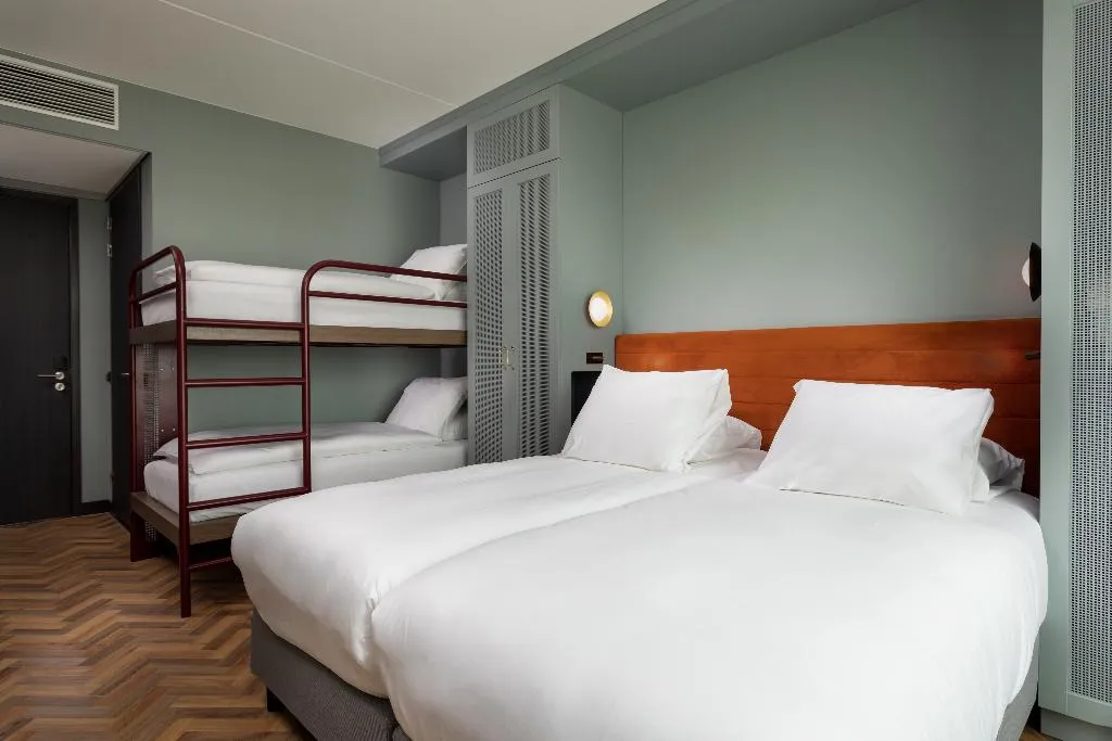 FAMILY ROOM STANDARD Room, Olympic Hotel Amsterdam, Amsterdam