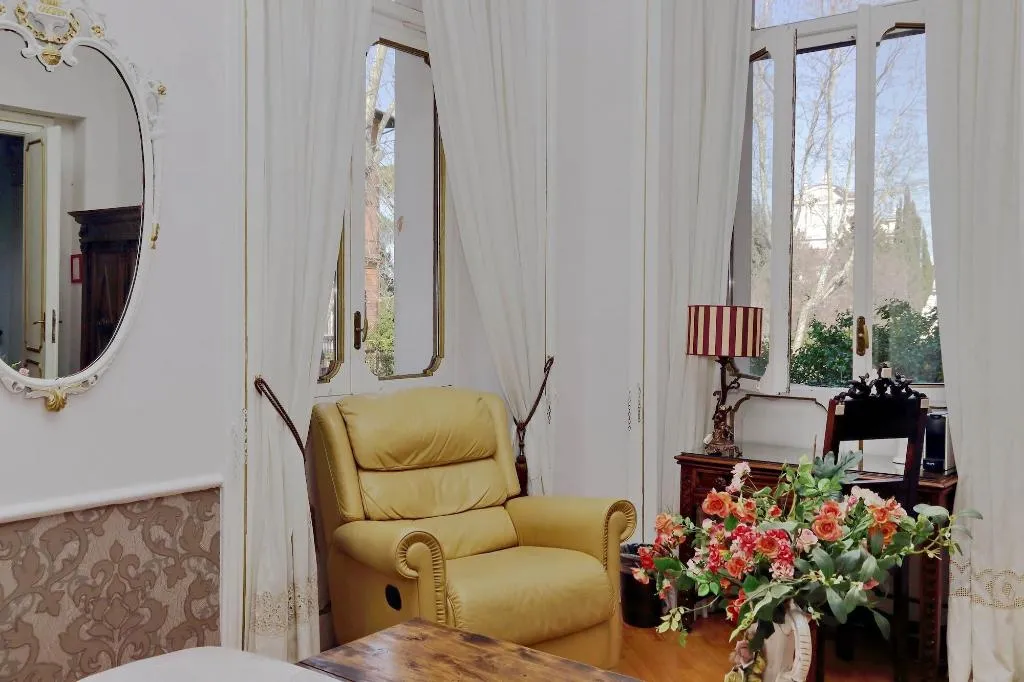 Room, Domus Monamì Luxury Suites, Rome