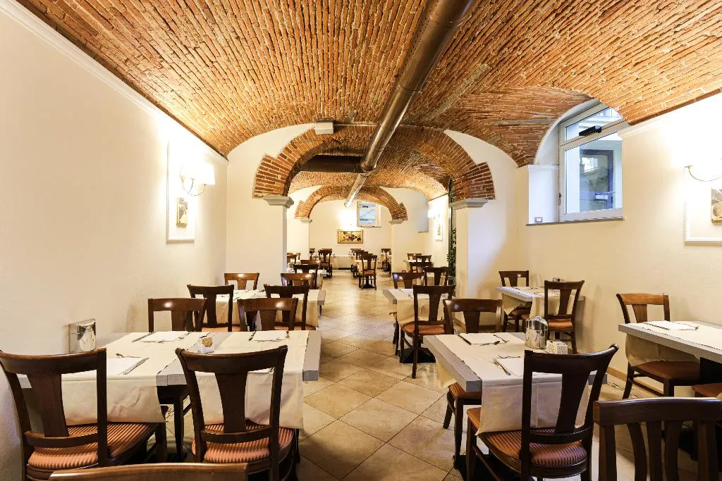 Restaurant, Embassy, Florence