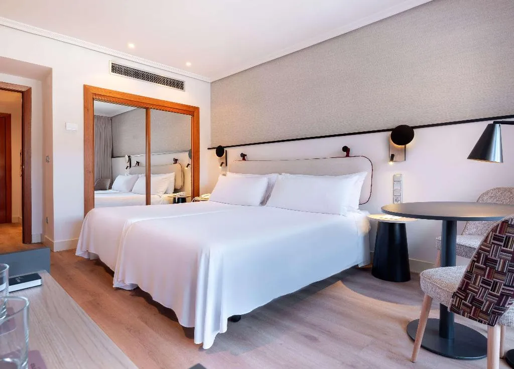 Double or Twin STANDARD Room, Madrid Alameda Aeropuerto Affiliated By Melia, Madrid