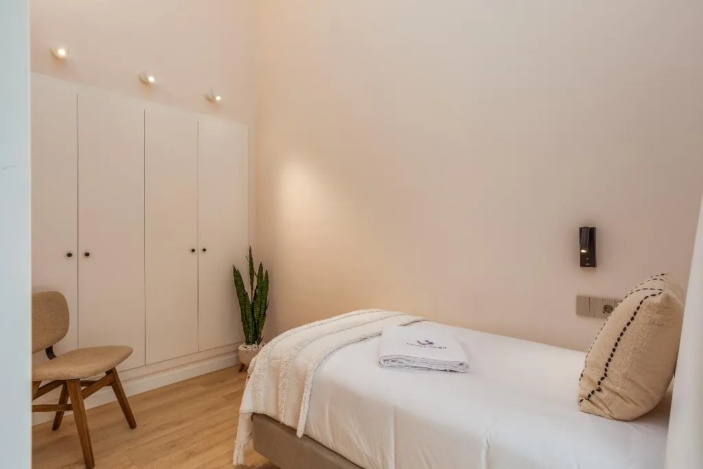 APARTMENT TWO BEDROOMS ONE BATHROOM Room, Marconia Boutique Residence, Costa Brava