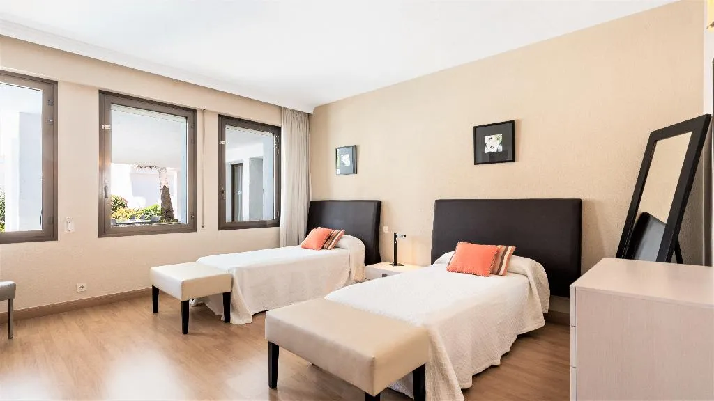 VILLA STANDARD Room, Villa Marina Puerto Banus, Costa Del Sol