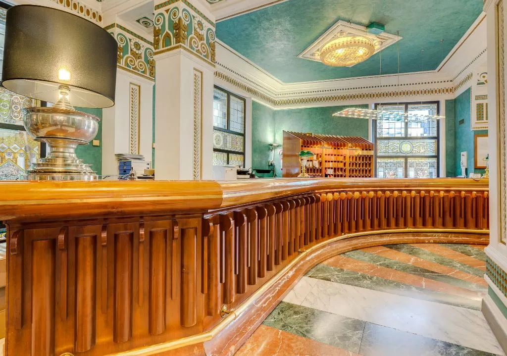 Lobby, Roma, Florence