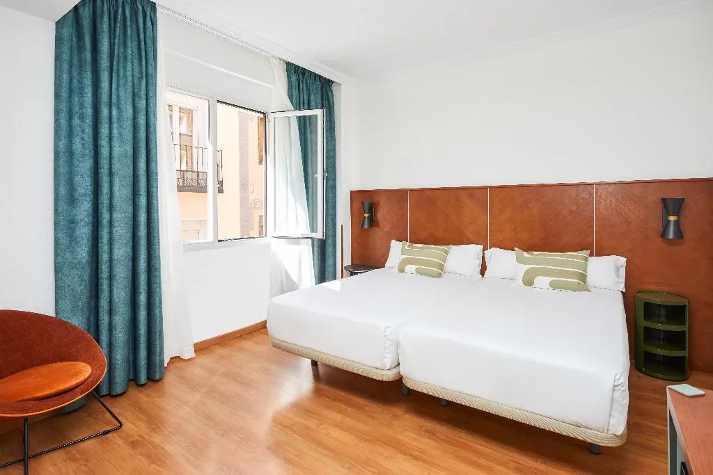 TWIN STANDARD Room, Cason del Tormes, Madrid