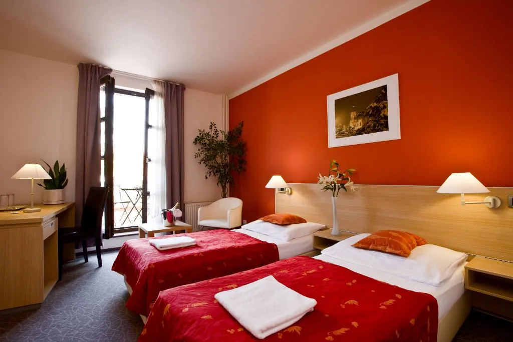 Double or Twin STANDARD Room, Hotel Na Zamecku, Prague