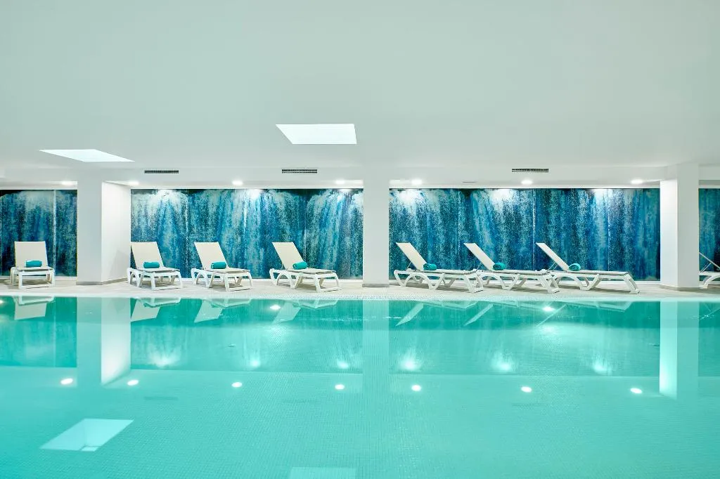 Sports and Entertainment, Iberostar Waves Cristina, Majorca