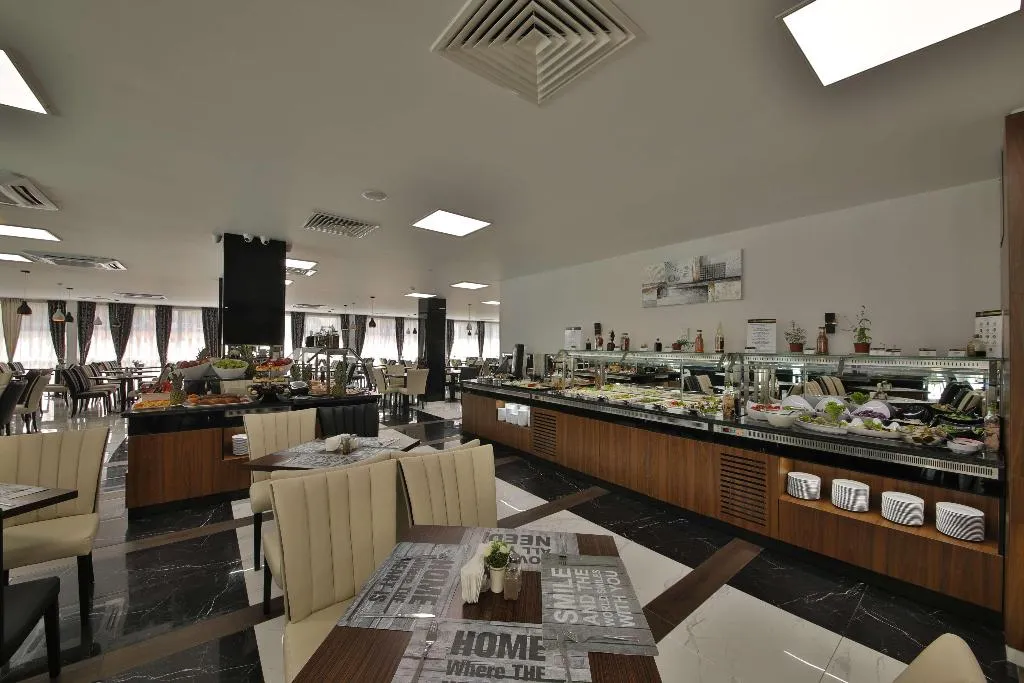 Restaurant, Prestige Deluxe Hotel Aquapark Club, Varna
