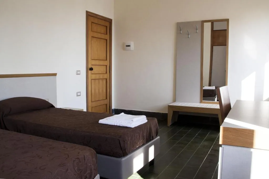 Room, Casa Tolentino, Naples