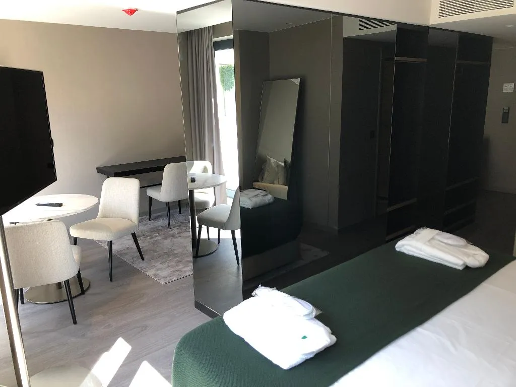 SUITE WITH TERRACE Room, Omid Saldanha Hotel, Lisbon