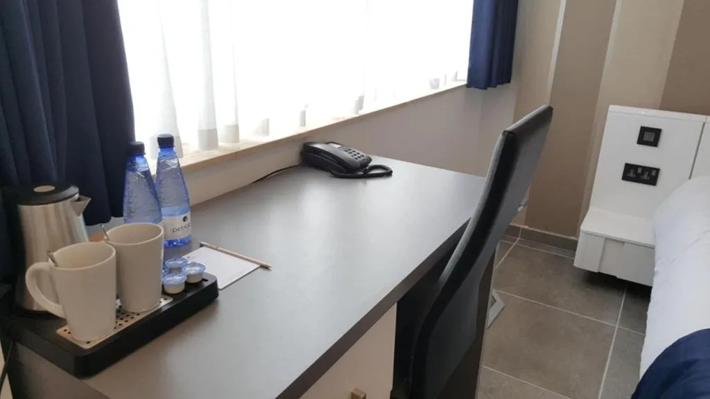 DOUBLE QUEEN SIZE BED Room, Pebbles Boutique Aparthotel, Malta